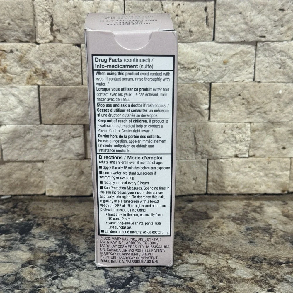 Mary Kay‎ TimeWise Daytime Defender Sunscreen Broad Spectrum SPF 30  1FL.OZ/29ml